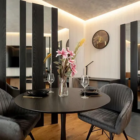 Luxury Sikorskiego Close To Wroclaw's Market Square By Renters Prestige 브로츠와프